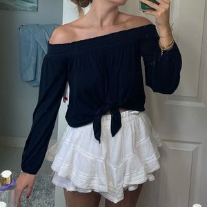 Soft, strapless, off the shoulder, navy blue, embroidered details, put together
